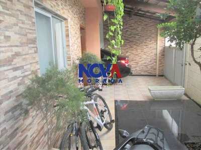 Casa com 3 quartos à venda no bairro Nossa Senhora da Penha, 150m²