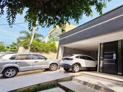 Casa em Campo Grande, Rio de Janeiro/RJ de 400m² 4 quartos à venda por R$ 1.349.000,00