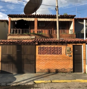 Casa em Centro, Nova Iguaçu/RJ de 157m² 4 quartos à venda por R$ 319.000,00