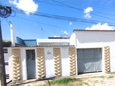 Casa em Cidade Garapu, Cabo de Santo Agostinho/PE de 128m² à venda por R$ 294.000,00