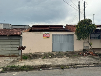 Casa em Cidade Vera Cruz, Aparecida de Goiânia/GO de 102m² 2 quartos à venda por R$ 254.000,00