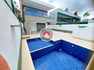 Casa em Condomínio com 5 quartos à venda no bairro Recreio dos Bandeirantes, 300m²
