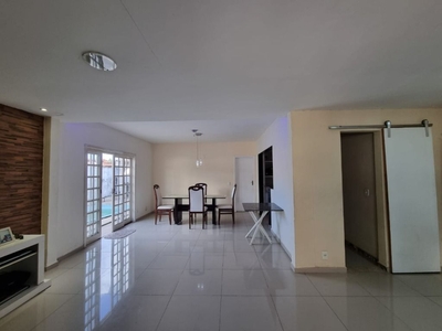 Casa em Itaipu, Niterói/RJ de 102m² 3 quartos à venda por R$ 679.000,00