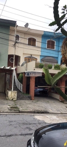 Casa em Jardim Ângela (Zona Leste), São Paulo/SP de 200m² 3 quartos à venda por R$ 849.000,00