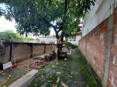 Casa em Jardim das Alterosas - 1ª Seção, Betim/MG de 180m² 4 quartos à venda por R$ 249.000,00