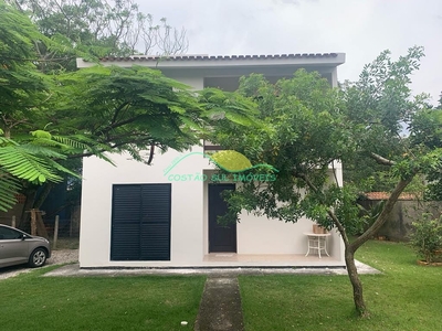 Casa em Morro das Pedras, Florianópolis/SC de 130m² 3 quartos para locação R$ 5.500,00/mes