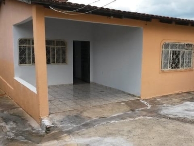 Casa em Parque Veiga Jardim, Aparecida de Goiânia/GO de 80m² 2 quartos à venda por R$ 269.000,00