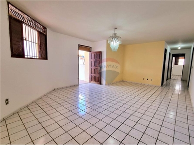 Casa em Pitimbu, Natal/RN de 287m² 3 quartos à venda por R$ 449.000,00