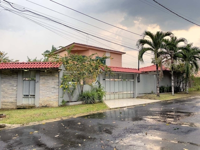 Casa em Tarumã, Manaus/AM de 311m² 3 quartos à venda por R$ 1.049.000,00