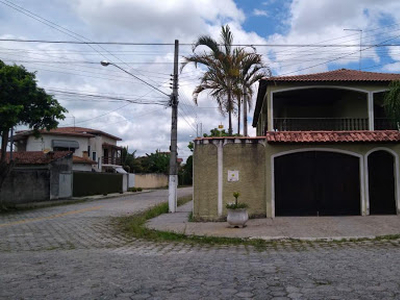 Sobrado em Jardim Santa Maria, Jacareí/SP de 310m² 3 quartos à venda por R$ 629.000,00