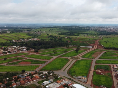 Terreno em Loteamento Tropical Ville, Goiânia/GO de 10m² à venda por R$ 190.292,00