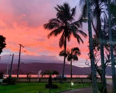 Aluguel de quartos em pousada na lagoa