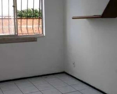 Apartamento com 2 dormitórios para alugar, 70 m² por R$ 1.060,00/mês - Montese - Fortaleza