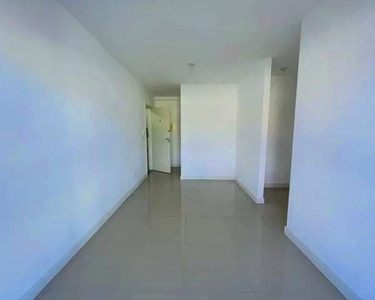 Apartamento com 3 dormitórios para alugar, 58 m² por R$ 2.155,73/mês - Campo Comprido - Cu
