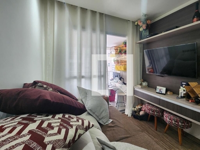 APARTAMENTO no 16º andar mobiliado com 2 dormitórios e 2 garagens