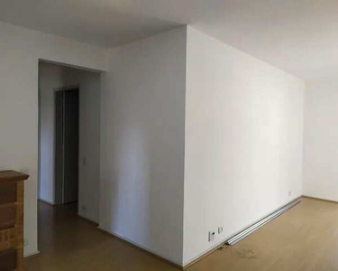 Apartamento para aluguel tem 90 metros quadrados com 3 quartos