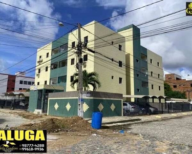 Apartamento Térreo nos Bancários com 3 quartos, sendo 1 suíte, varanda e piscina