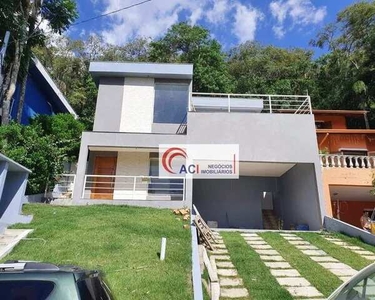 Casa de Condomínio para venda e aluguel em Vila Verde de 240.00m² com 3 Quartos, 3 Suites