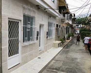 Casa de vila toda reformada 2 quartos com suíte e quintal