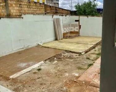 DO IMÓVEL NO BAIRRO DO AURÁ BEM PRÓXIMO DA BR