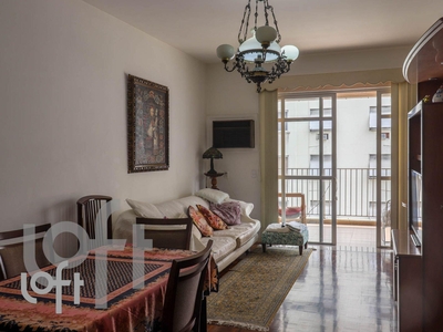 Apartamento à venda em Copacabana com 85 m², 2 quartos, 1 suíte, 1 vaga
