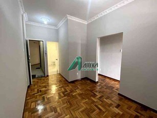 Apartamento com 2 quartos à venda no bairro Centro, 65m²