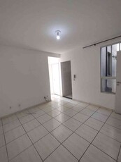 Apartamento com 2 quartos para alugar no bairro Niterói, 44m²