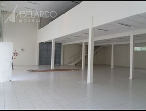 Galpão no Bairro Salto Weissbach em Blumenau com 631.92 m²