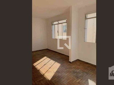 Apartamento com 3 quartos à venda no bairro Prado, 70m²