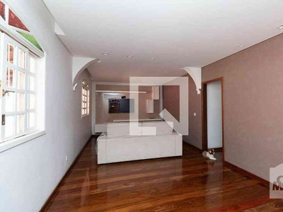 Casa com 5 quartos à venda no bairro Céu Azul, 323m²