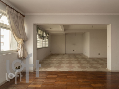 Apartamento à venda em Bela Vista com 192 m², 3 quartos, 1 suíte, 2 vagas