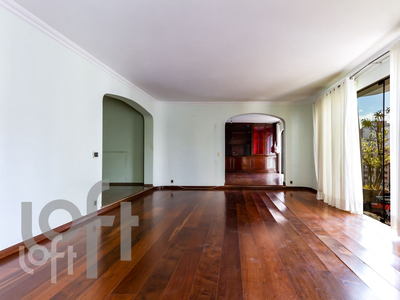Apartamento à venda em Jardim América com 272 m², 4 quartos, 3 suítes, 3 vagas