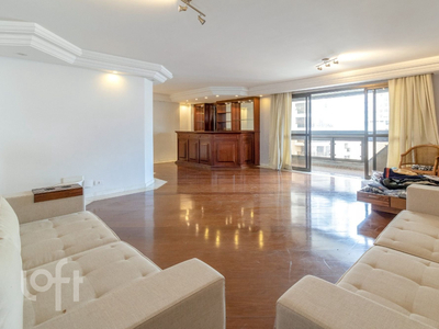 Apartamento à venda em Santa Cecília com 303 m², 4 quartos, 2 suítes, 4 vagas