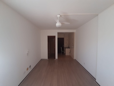 Apartamento em Vila Ipiranga, Londrina/PR de 30m² 1 quartos para locação R$ 650,00/mes