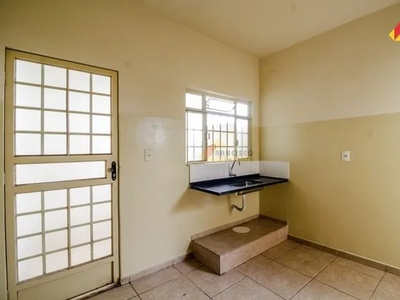 Apartamento para aluguel, 3 quartos, 1 suíte, 1 vaga, Santa Luzia - Divinópolis/MG