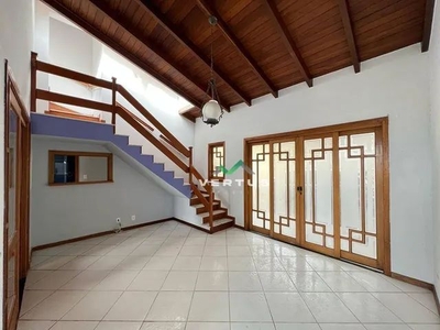 Casa com TRÊS Quartos, 127 m² à venda por R$ 650.000 ou Aluguel por R$ 2.500,00- Iucas - T