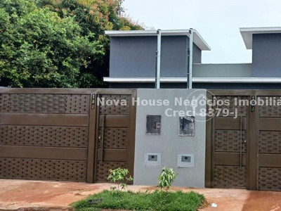 Casa Térrea com 2 Quartos à Venda por R$ 190.000