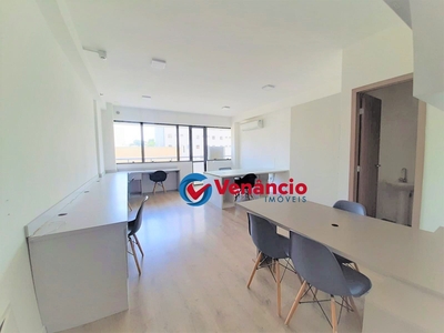 Sala em Jardim São Dimas, São José dos Campos/SP de 38m² para locação R$ 1.550,00/mes