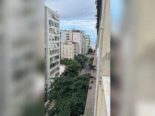 Charmoso Apto 34m² em Copacabana - Oportunidade!