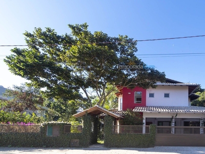 CASA CEDRO * 5 QUARTOS * PISCINA * 250 mts da praia de Canto Grande