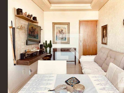 Apartamento com 3 quartos à venda no bairro Carlos Prates, 73m²