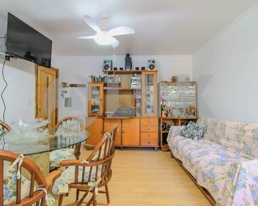 Apartamento de 2 dormitórios à venda com 2 vagas de garagem em Porto Alegre, no bairro San