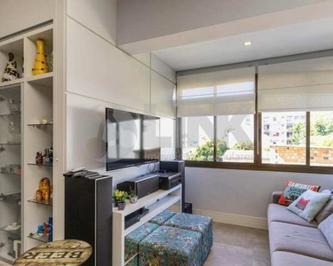 Apartamento de 3 dormitórios sendo 1 suíte à venda com 1 vaga de garagem em Porto Alegre