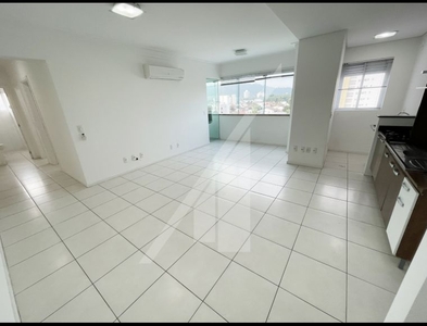 Apartamento no Bairro Itoupava Norte em Blumenau com 2 Dormitórios (1 suíte) e 70.03 m²