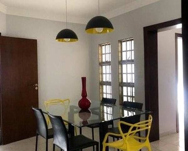 Casa à venda com 3 quartos/1 suíte com área gourmet na Vila Brasília