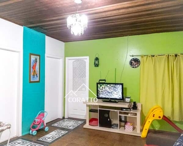 Casa a Venda no bairro Centro em Torres - RS. 4 banheiros, 5 dormitórios, 2 vagas na garag
