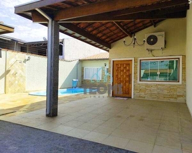 Casa com 2 dormitórios (1 suíte), Piscina à venda, 180 m² por R$ 495.000 - Cidade Jardim