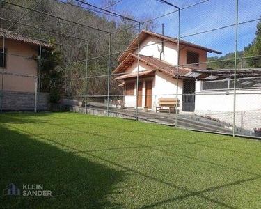 Casa com 3 dormitórios à venda, 450 m² por R$ 565.000,00 - Sítio São Luís - Nova Friburgo