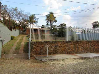 Casa com 3 quartos para alugar no bairro Ouro Velho Mansões, 948m²