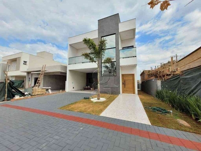 Casa em Condomínio com 3 quartos à venda no bairro Jardim Morumbi, 205m²